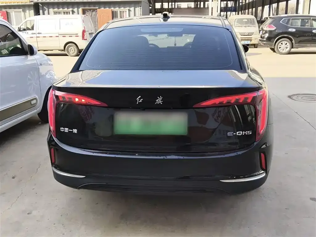 Hongqi E-QM5 2023 из CN, фото 6
