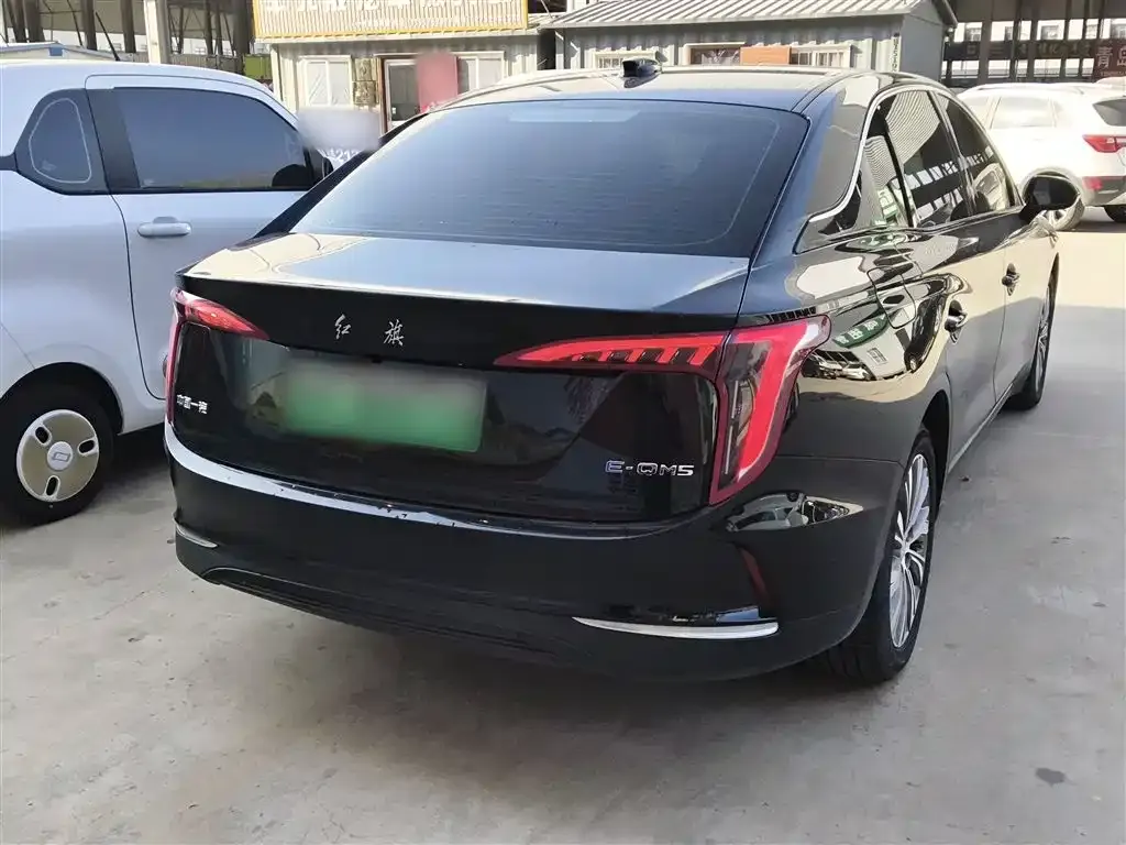 Hongqi E-QM5 2023 из CN, фото 10