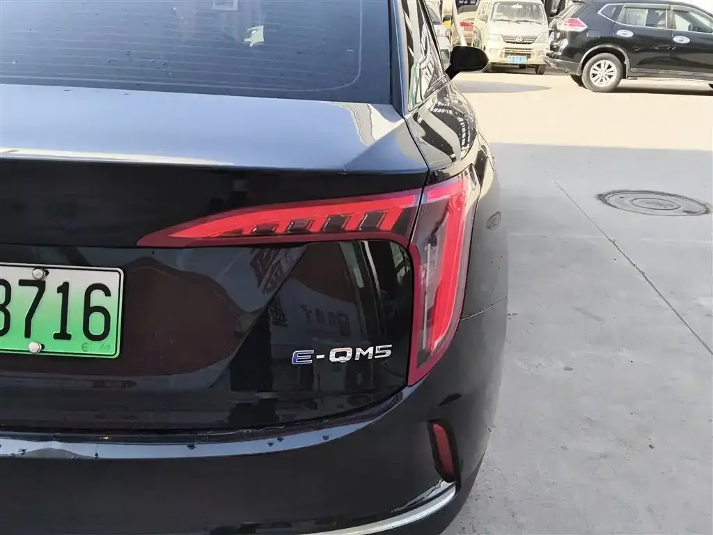 Hongqi E-QM5 2023 из CN, фото 8