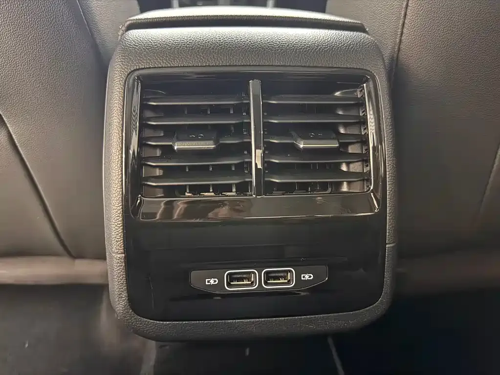 Volkswagen Sagitar 2021 из CN, фото 9