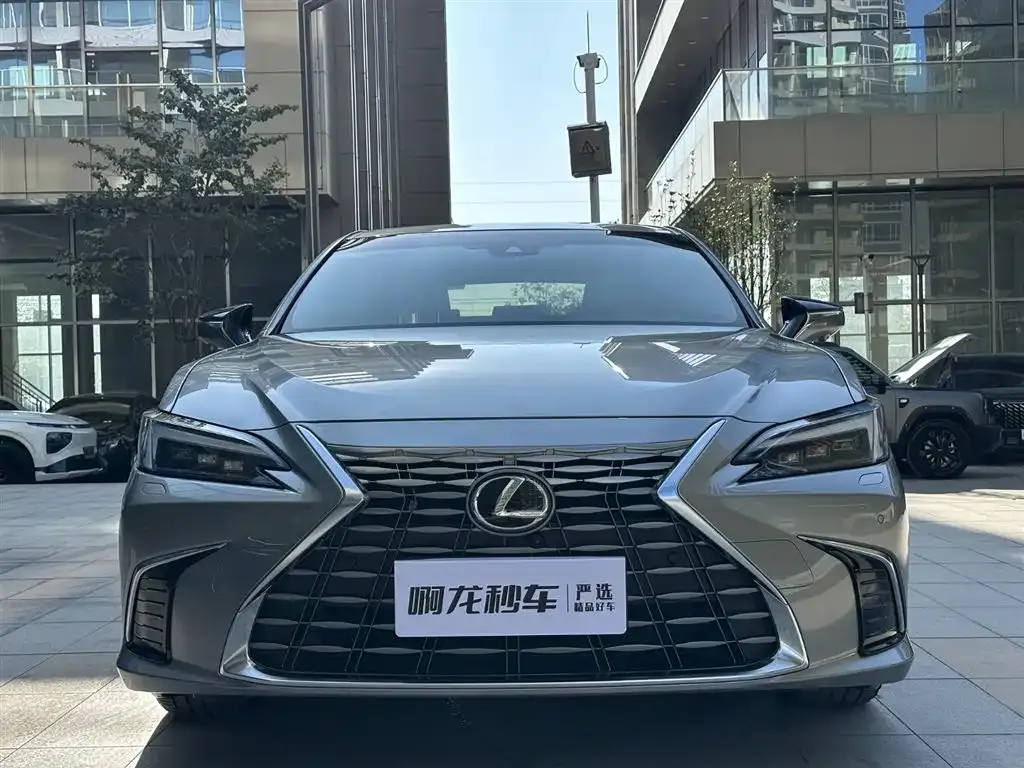 Lexus ES — фото 6