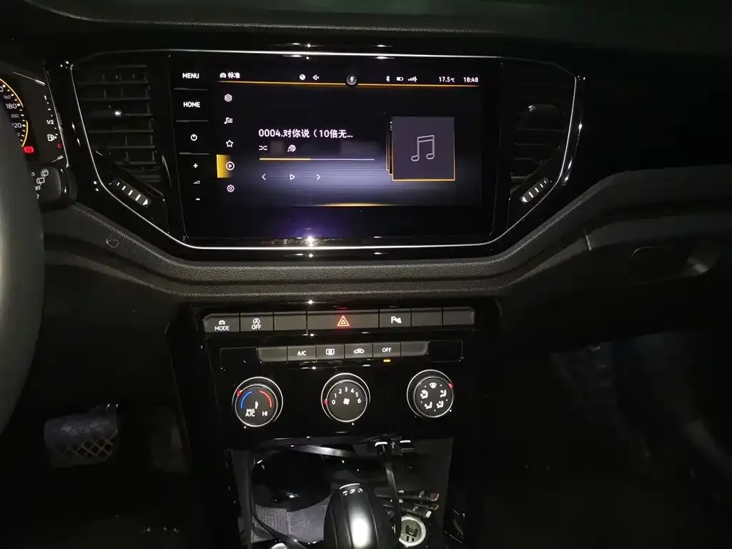 Volkswagen T-Roc 2023 из CN, фото 8