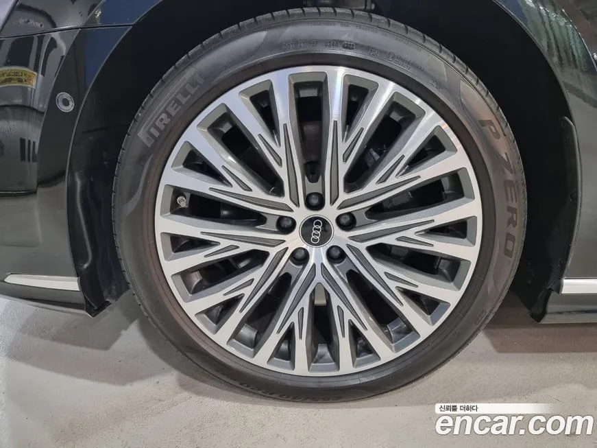 Audi A8 2023 из KR, фото 9