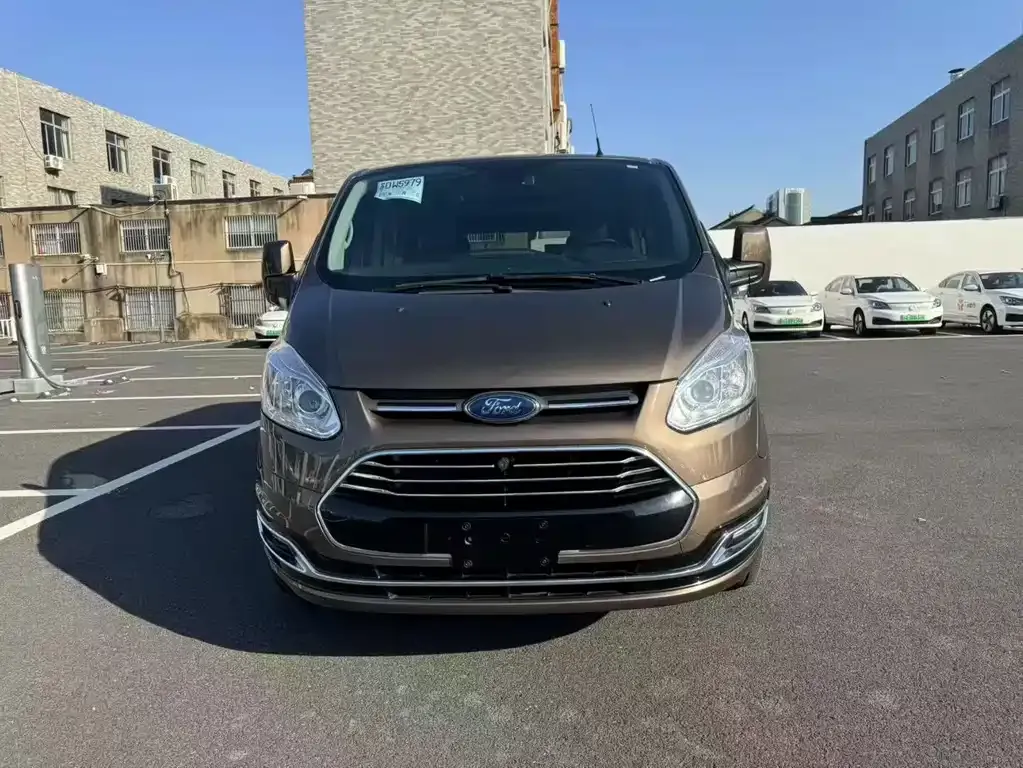 Ford Tourneo 2022 из CN, фото 1