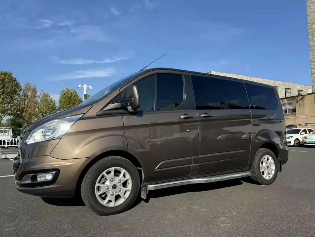 Ford Tourneo 2022 из CN, фото 2