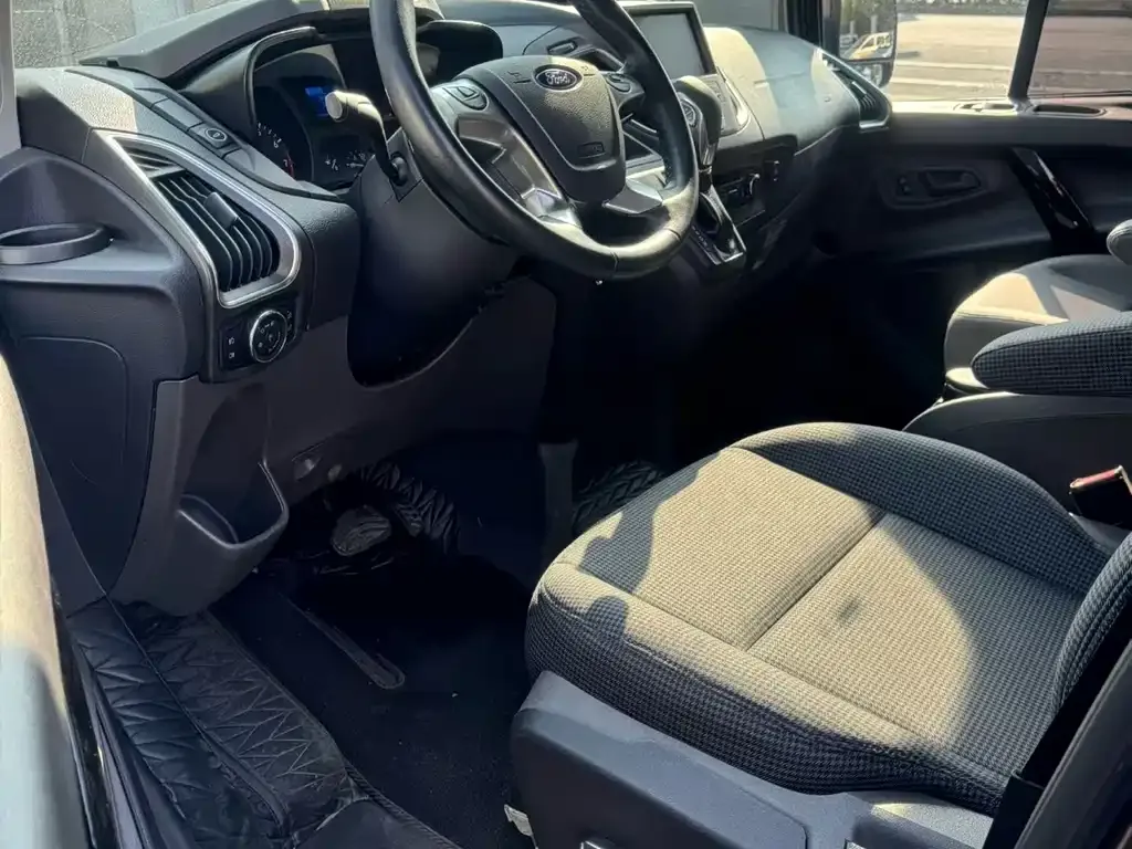 Ford Tourneo 2022 из CN, фото 3