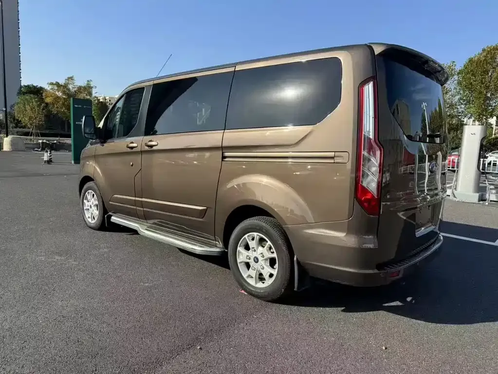 Ford Tourneo 2022 из CN, фото 8