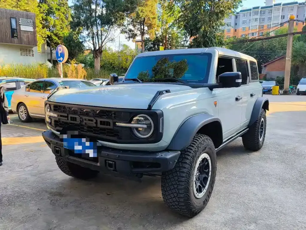 Ford Bronco 2024 из CN, фото 1