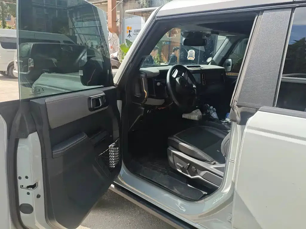 Ford Bronco 2024 из CN, фото 3