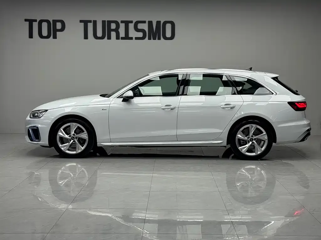 Audi A4 (Import) 2021 из CN, фото 6