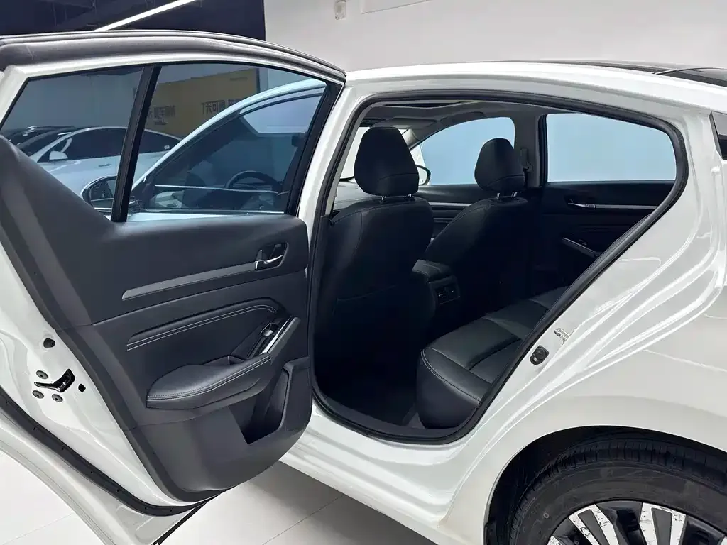 Nissan Teana 2023 из CN, фото 8