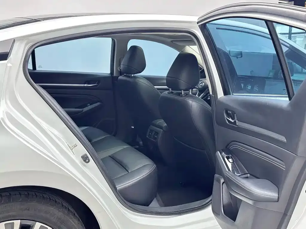 Nissan Teana 2023 из CN, фото 9