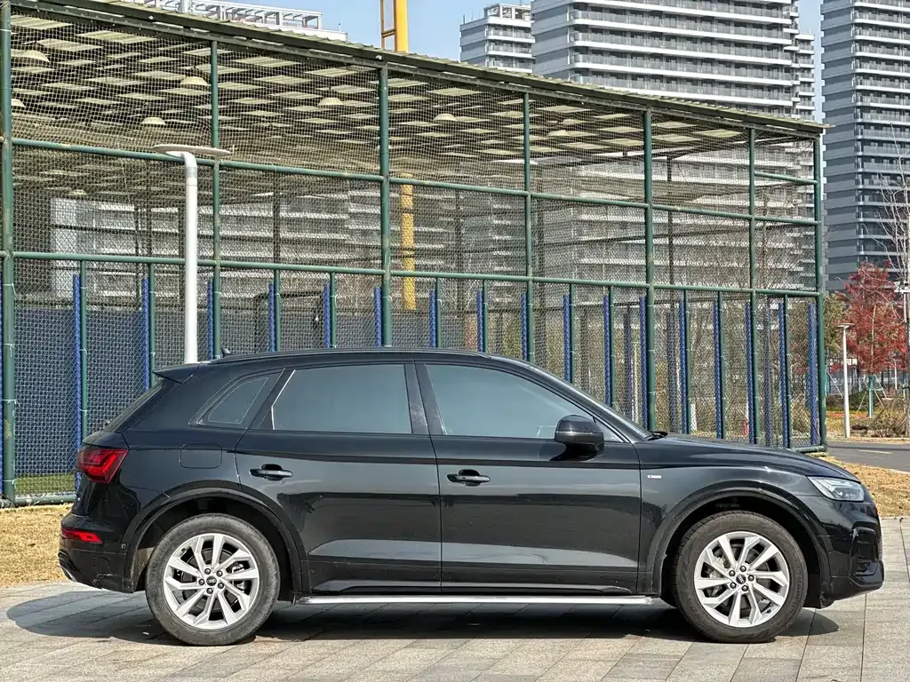 Audi Q5L 2022 из CN, фото 5