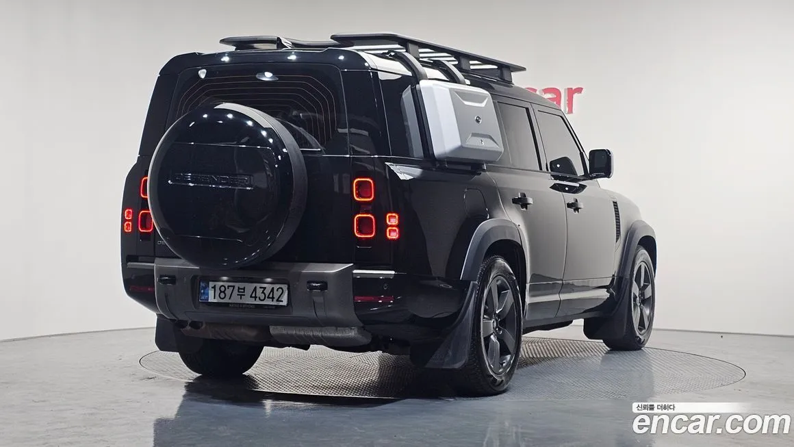 Land Rover Defender 2024 из KR, фото 4