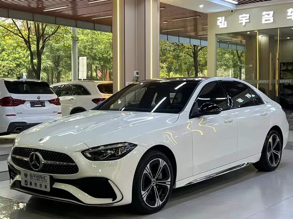 Mercedes-Benz C-Class — фото 1