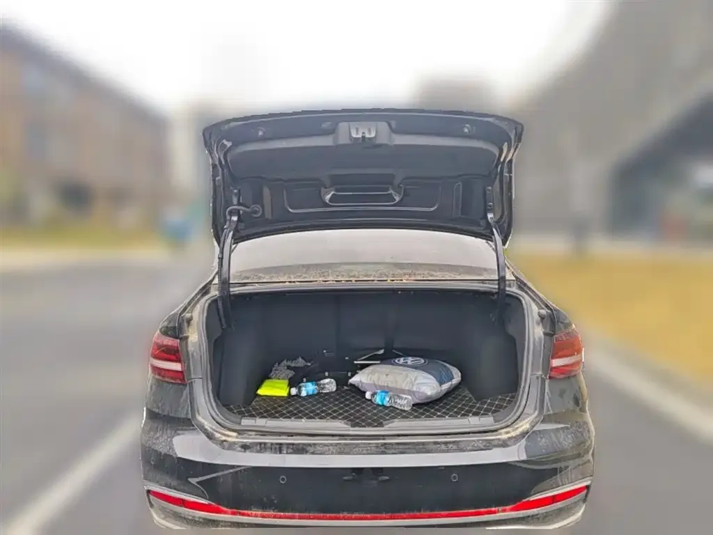 Volkswagen Lavida 2023 из CN, фото 6