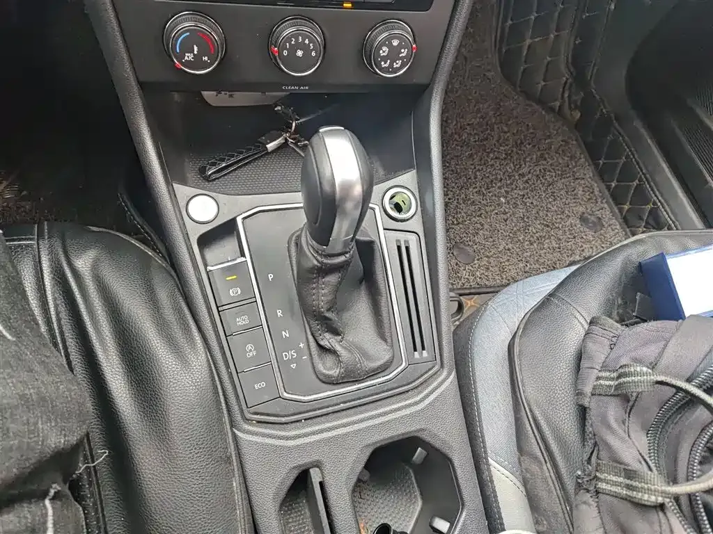 Volkswagen Lavida 2023 из CN, фото 7