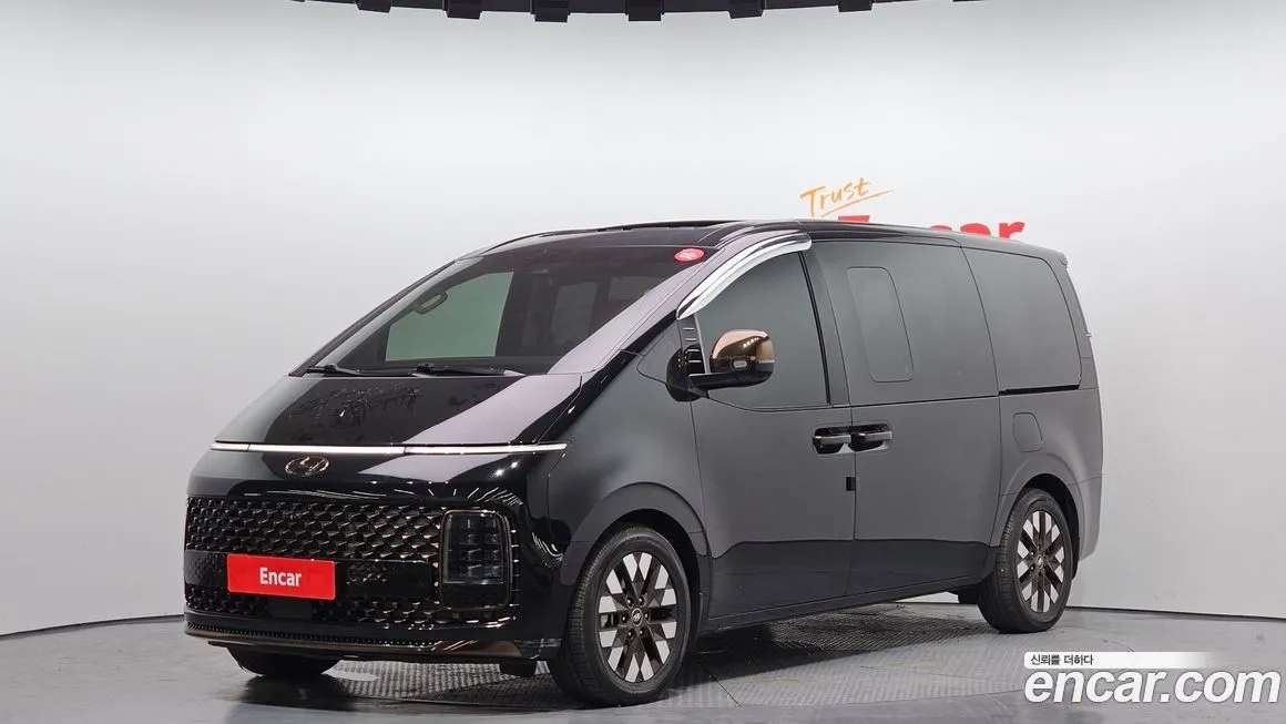 Hyundai Staria