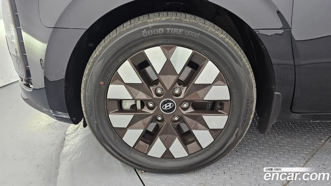 Hyundai Staria 2023 из KR, фото 3
