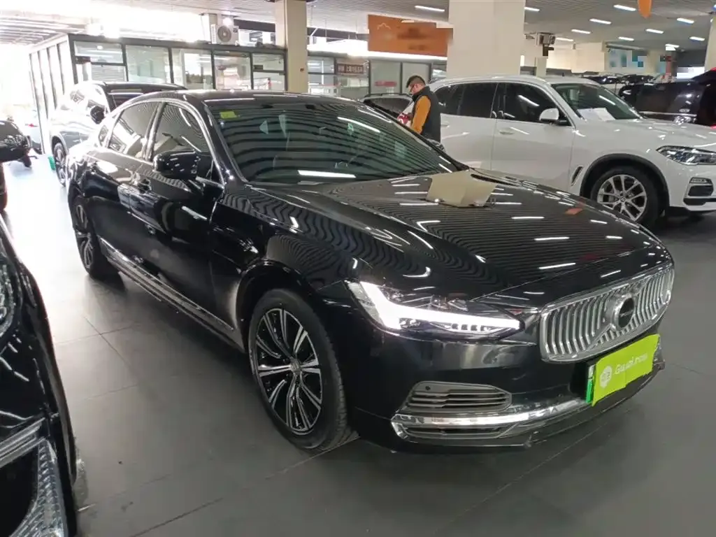 Volvo S90 PHEV 2021 из CN, фото 2