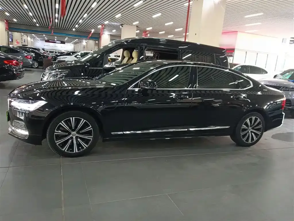 Volvo S90 PHEV 2021 из CN, фото 9