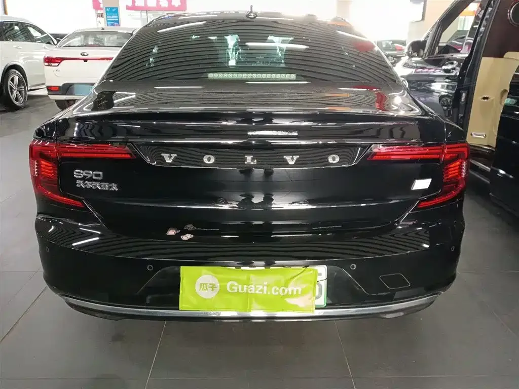 Volvo S90 PHEV 2021 из CN, фото 6