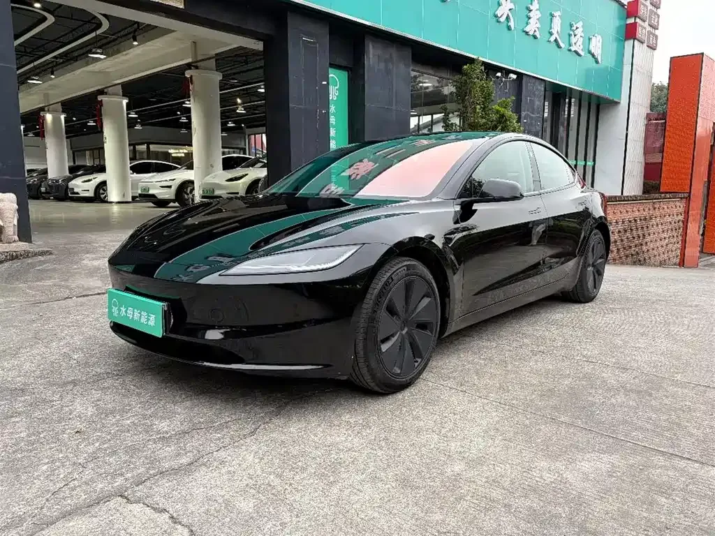 Tesla Model 3 2023 из CN, фото 1
