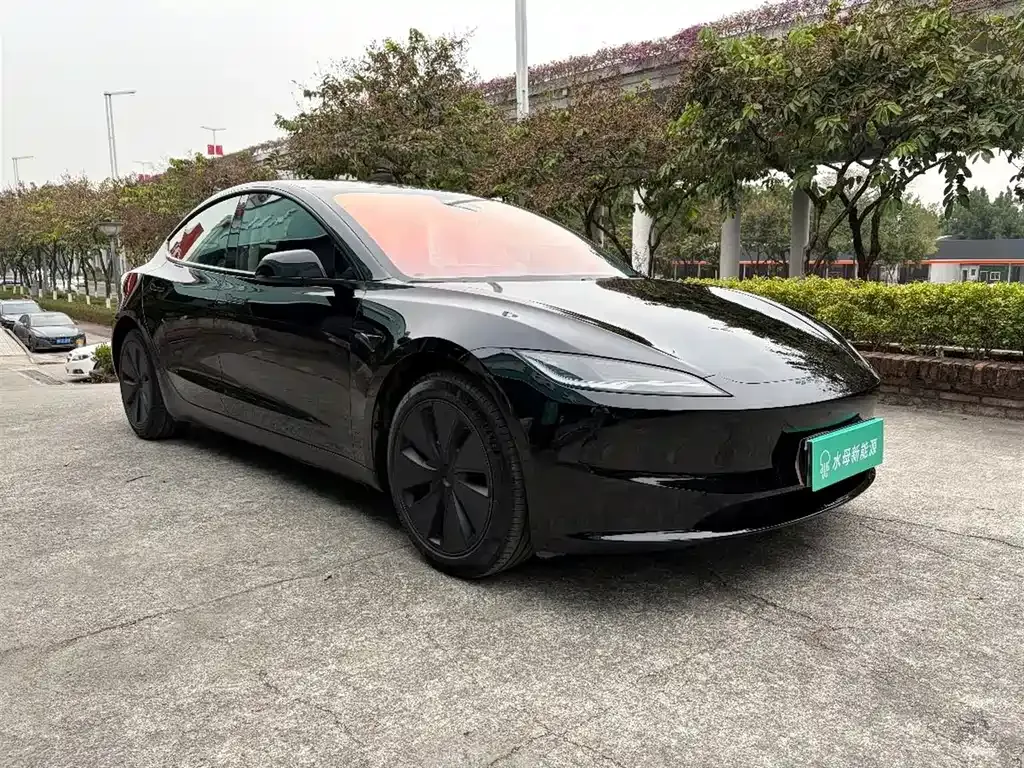 Tesla Model 3 2023 из CN, фото 3