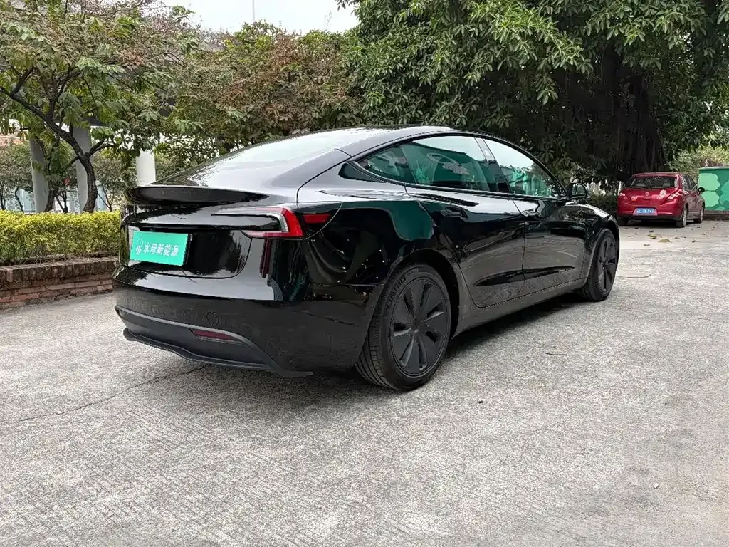 Tesla Model 3 2023 из CN, фото 5