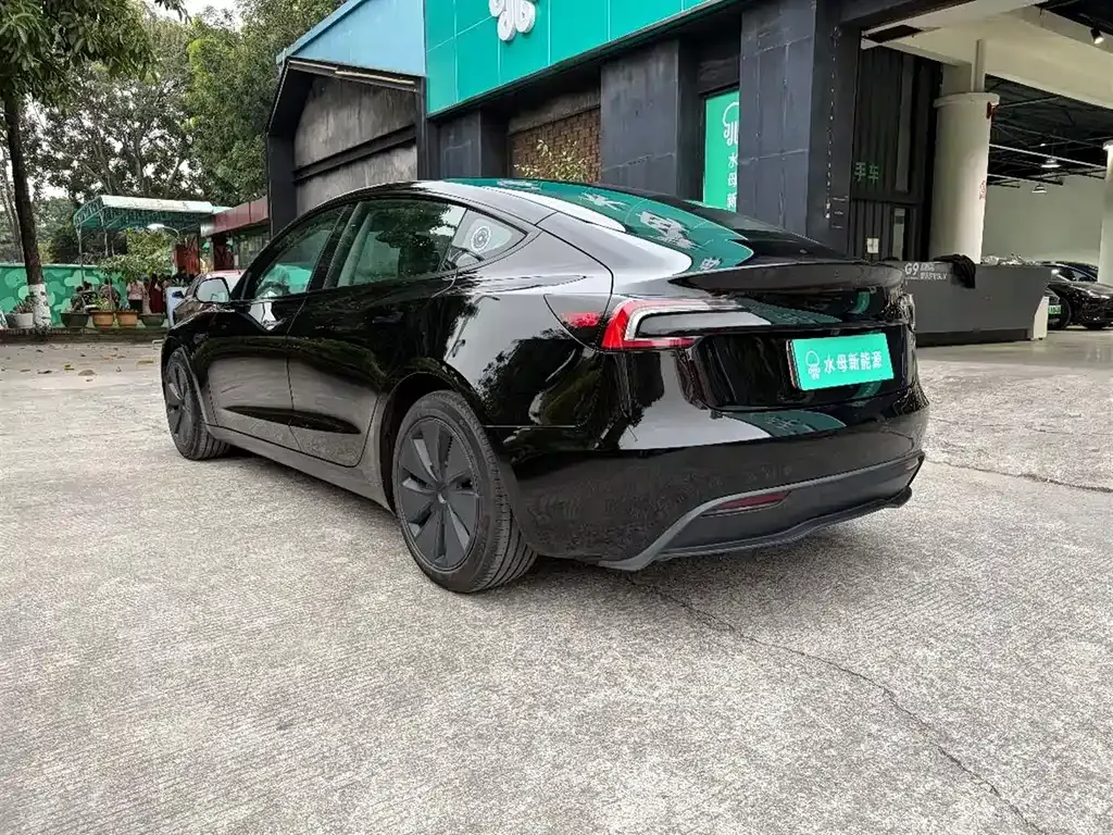 Tesla Model 3 2023 из CN, фото 7