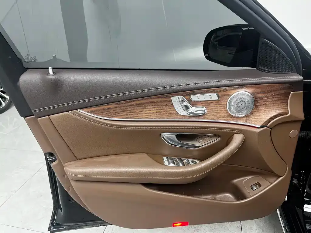 Mercedes-Benz E-Class 2024 из CN, фото 10
