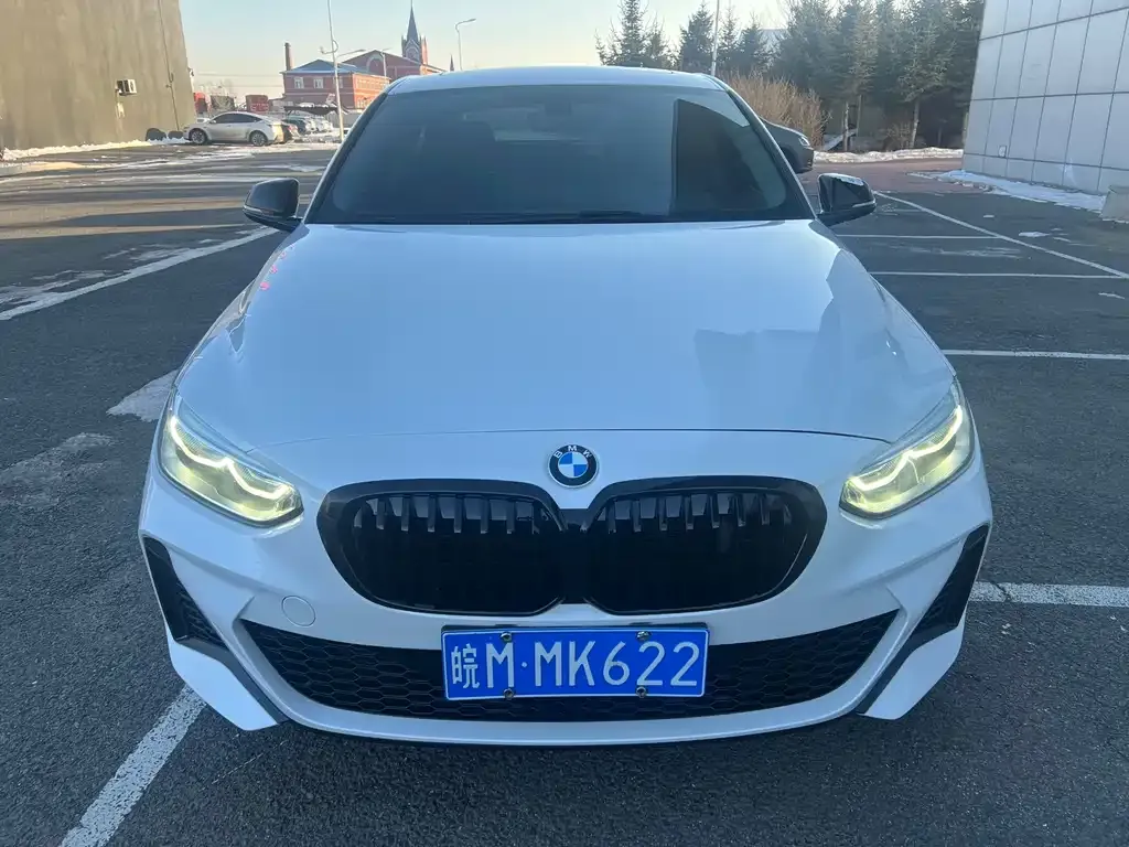 BMW 1 Series 2022 из CN, фото 2