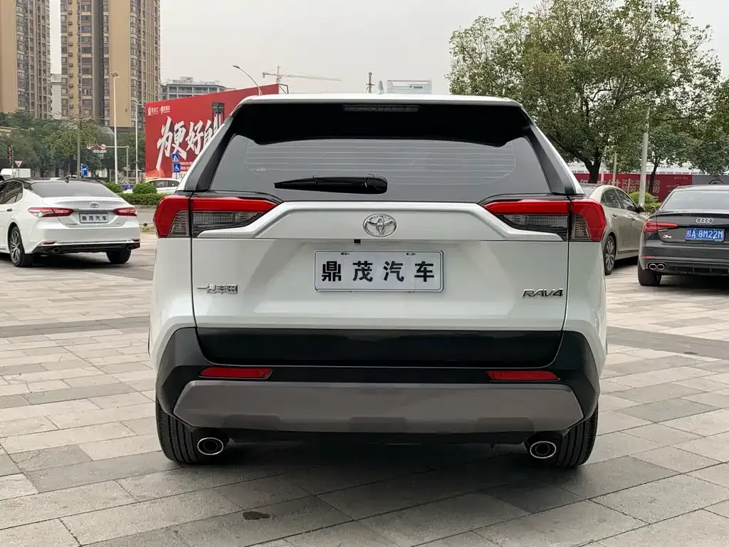 Toyota RAV4 2022 из CN, фото 6