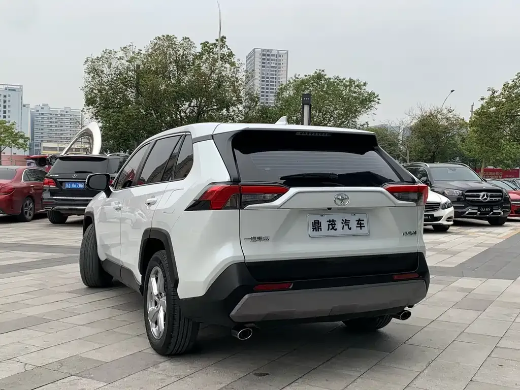 Toyota RAV4 2022 из CN, фото 8