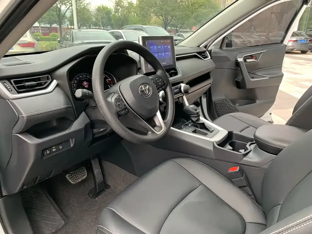 Toyota RAV4 2022 из CN, фото 9