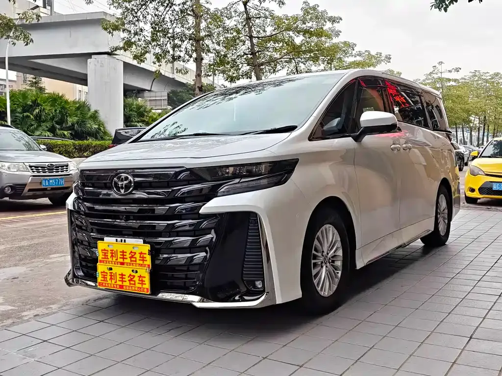 Toyota Vellfire 2025 из CN, фото 1