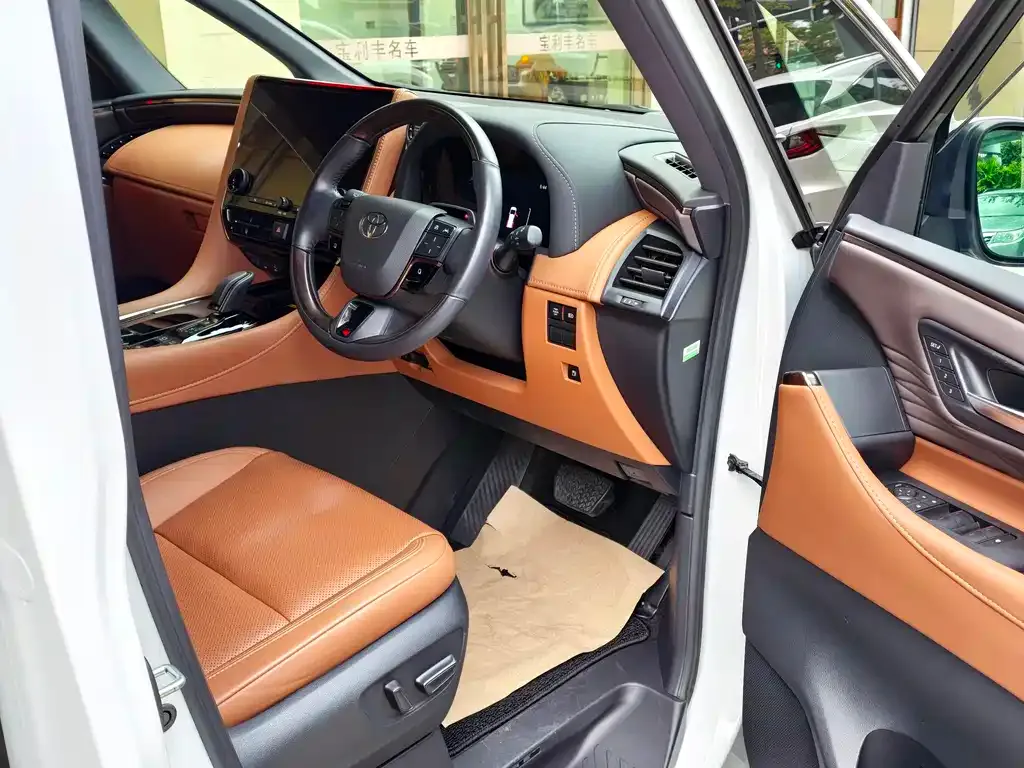 Toyota Vellfire 2025 из CN, фото 2