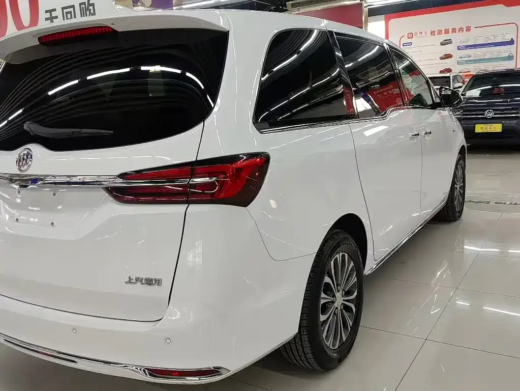 Buick GL8 2023 из CN, фото 7