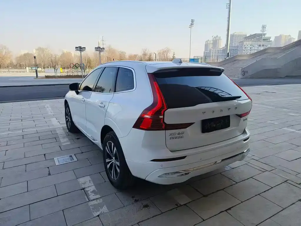 Volvo XC60 2023 из CN, фото 4
