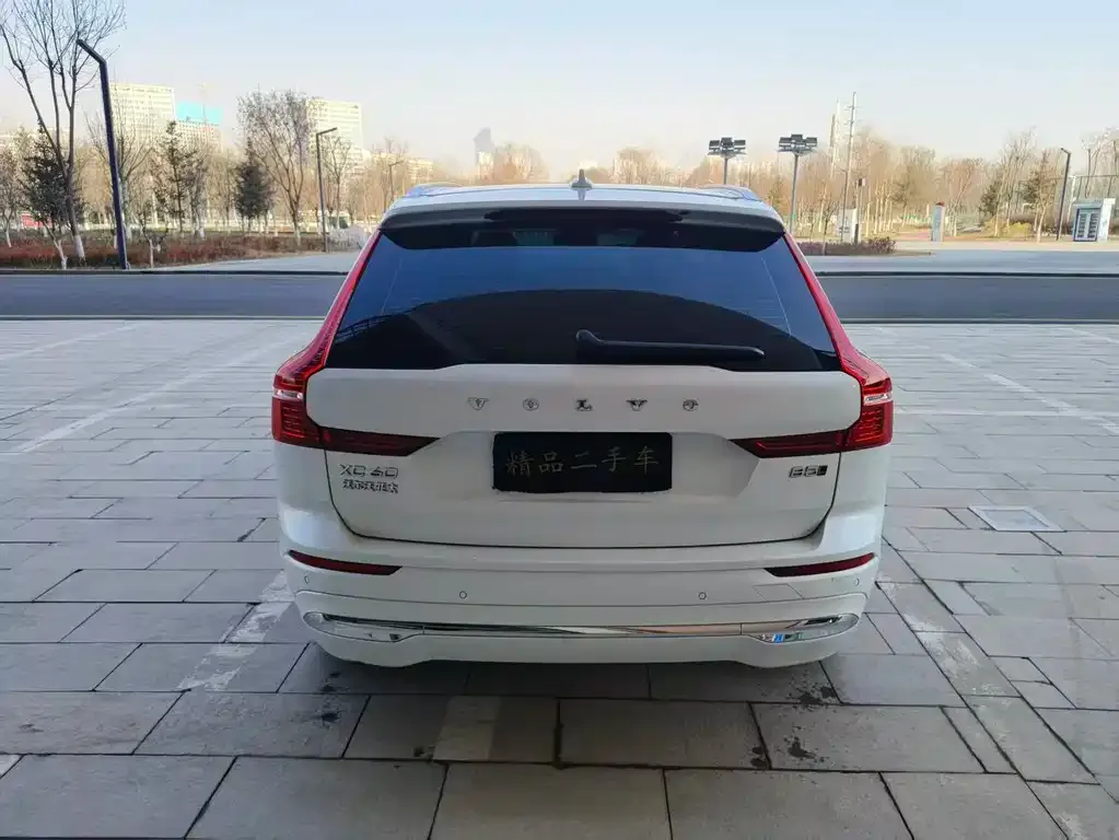Volvo XC60 2023 из CN, фото 9