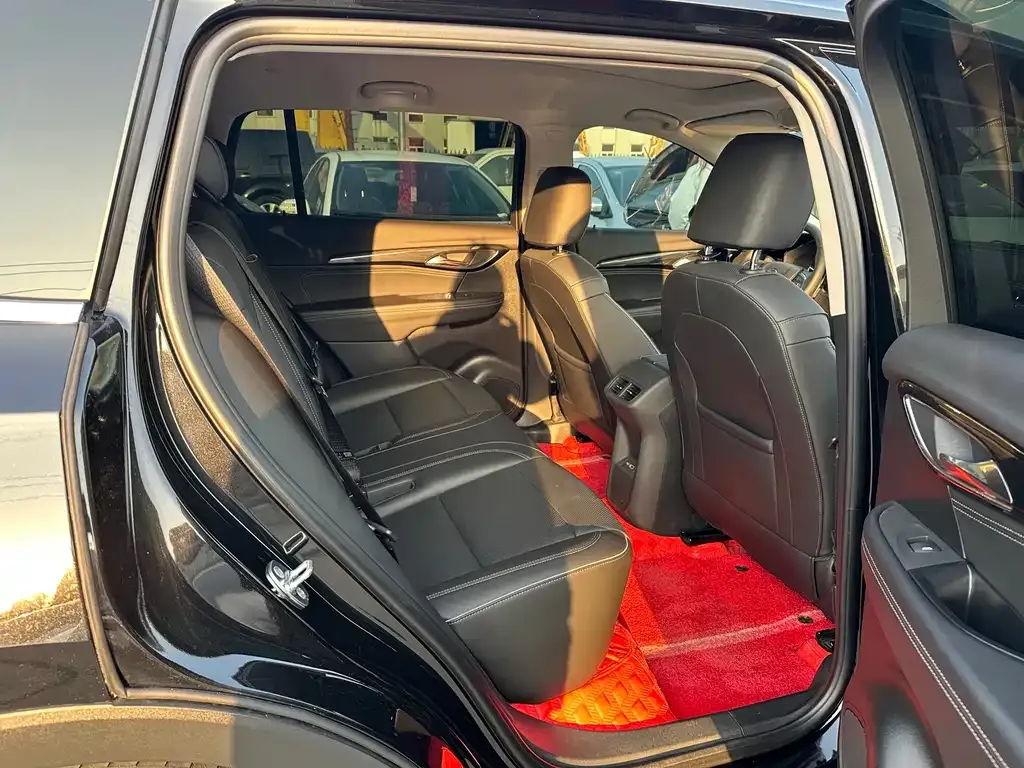 Buick Envision Plus — фото 6