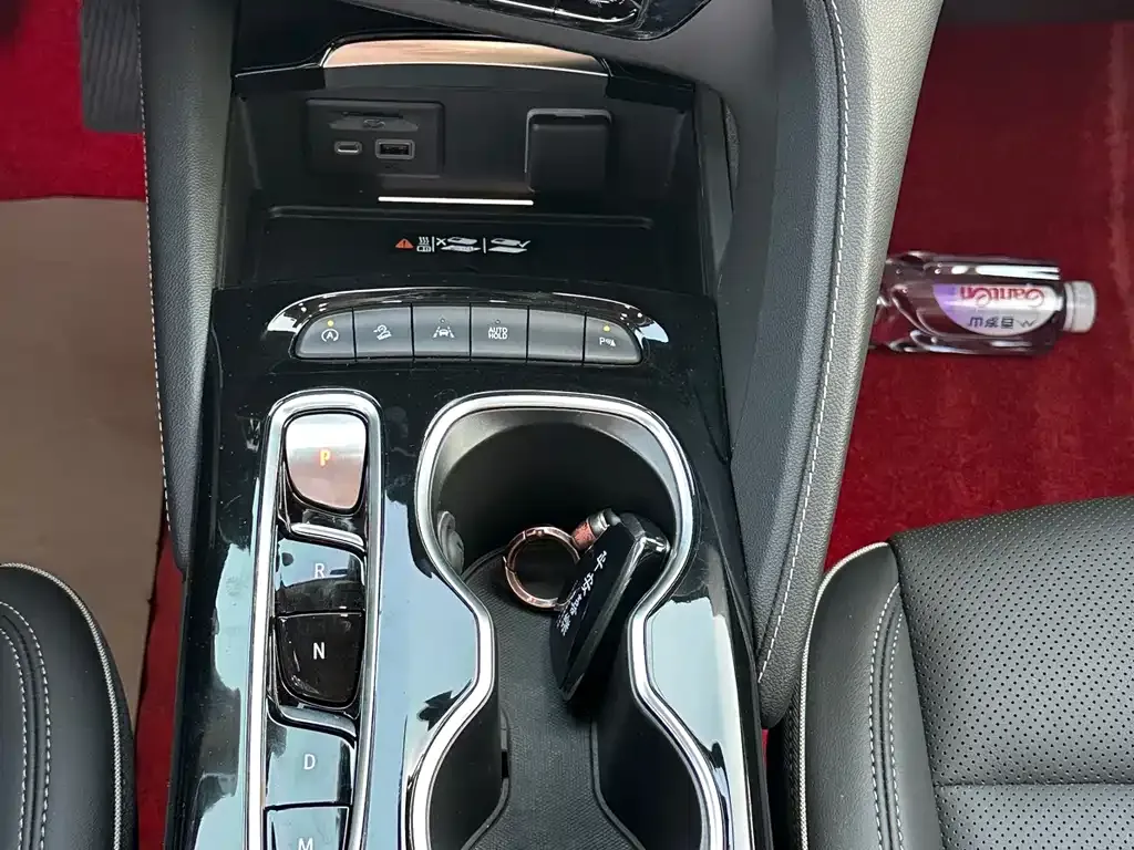 Buick Envision Plus — фото 8