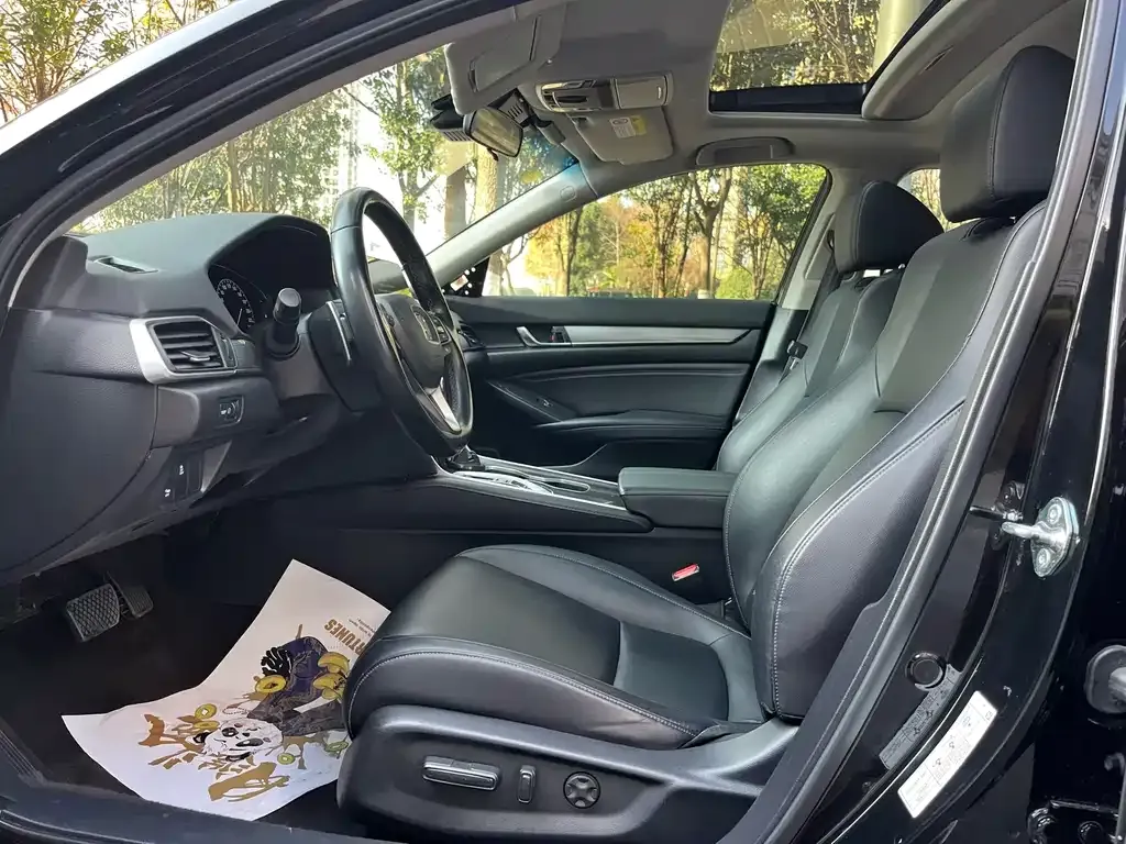 Honda Accord 2023 из CN, фото 7