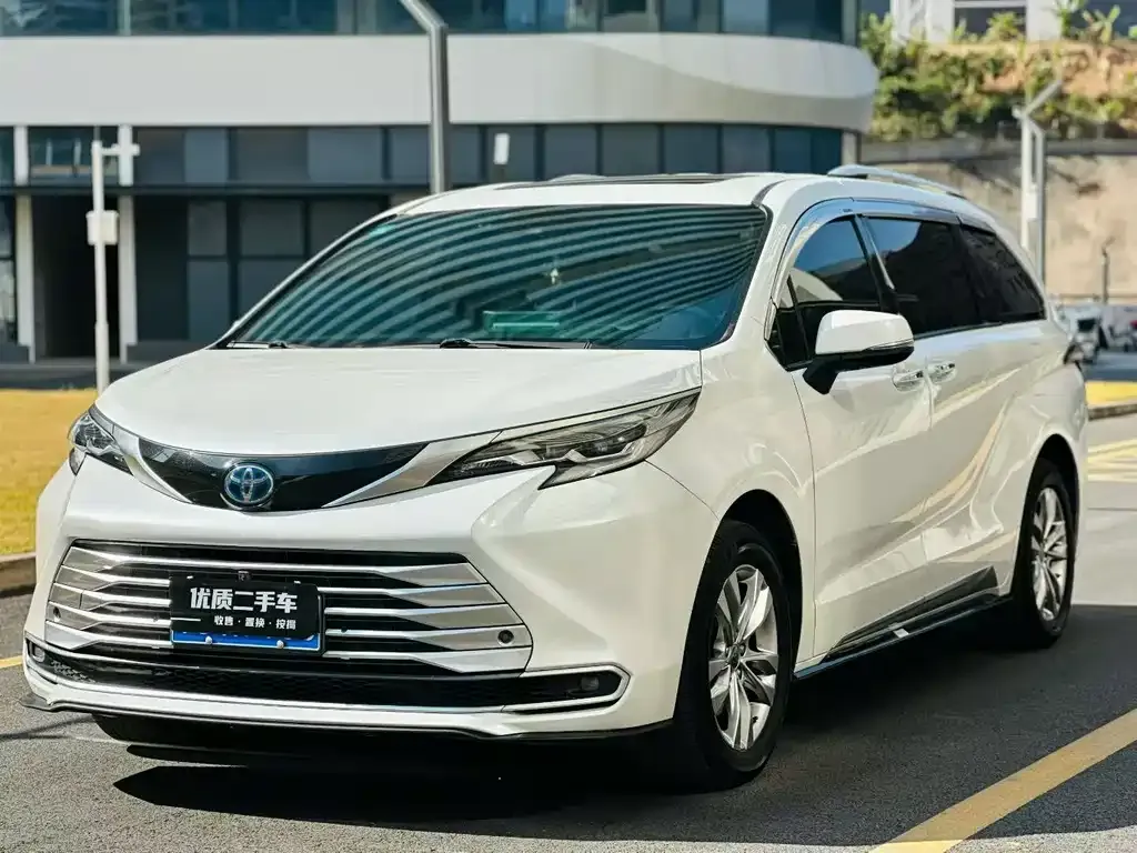 Toyota Sienna 2022 из CN, фото 6