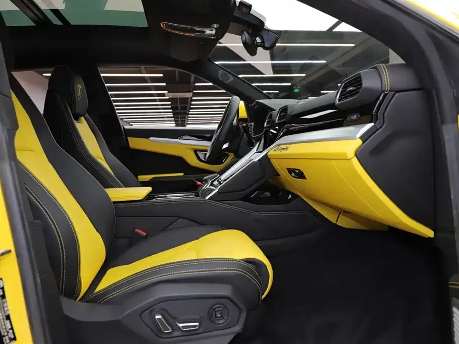 Lamborghini Urus 2022 из CN, фото 6