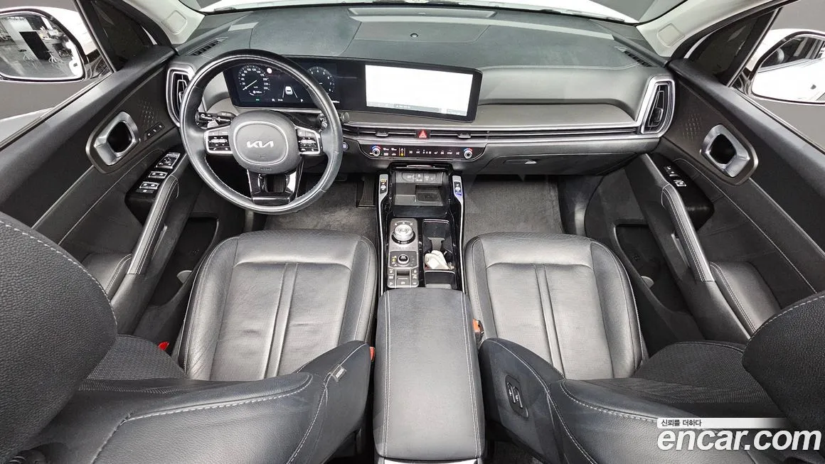 Kia Sorento — фото 9