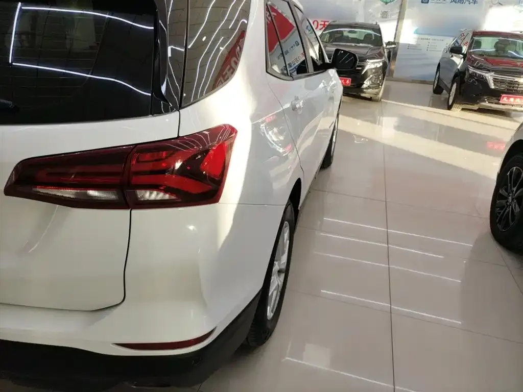 Chevrolet Equinox 2021 из CN, фото 9