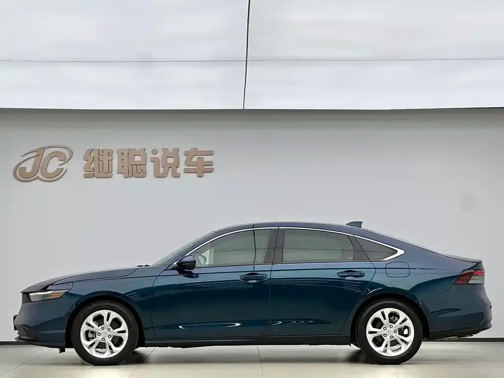 Honda Accord — фото 4