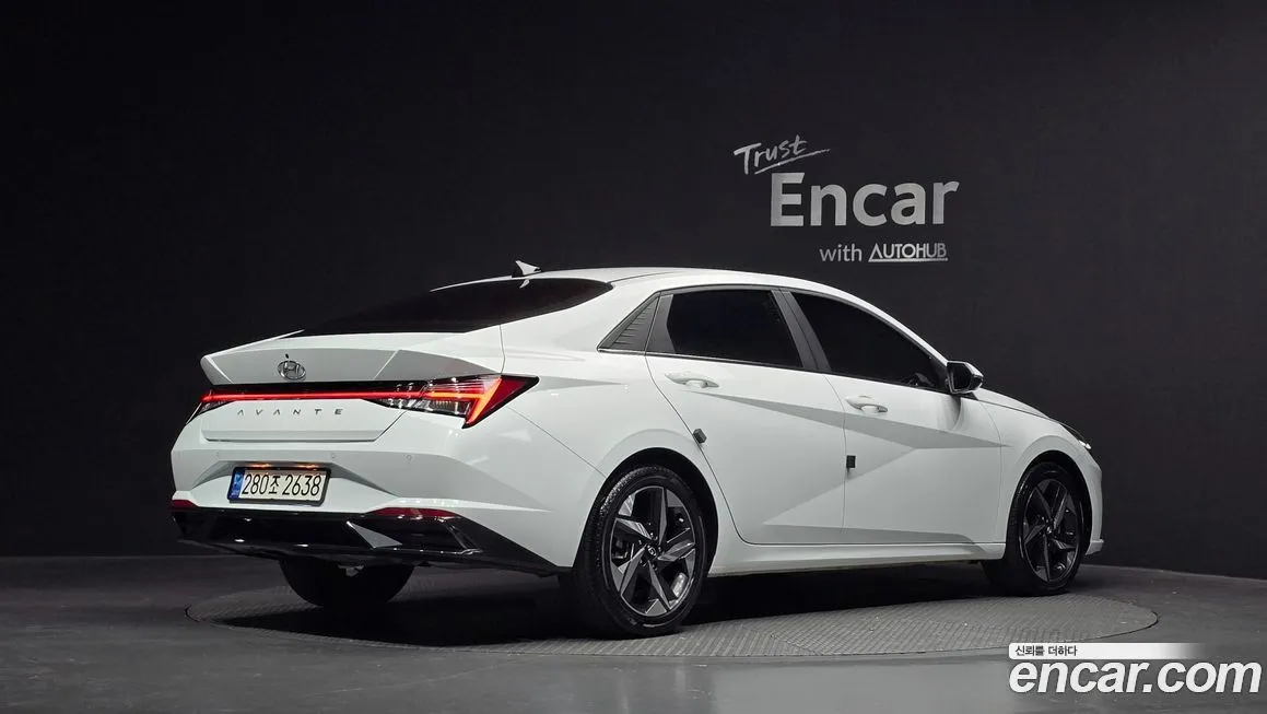 Hyundai AVANTE — фото 2