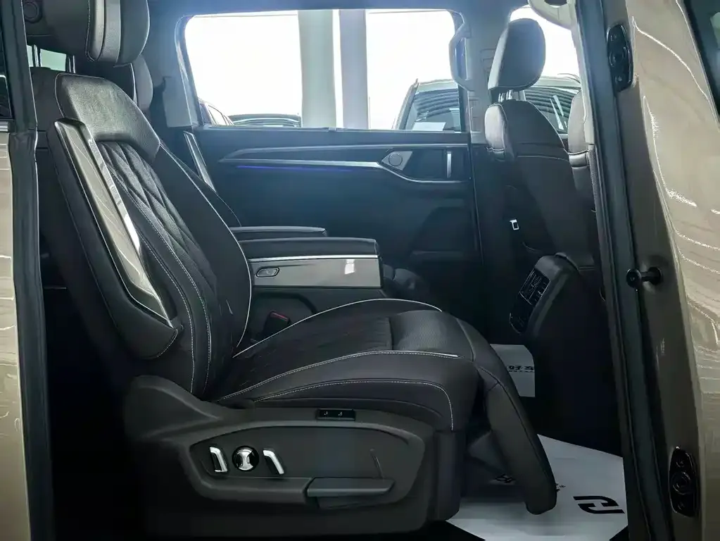 Volkswagen Viloran 2022 из CN, фото 5